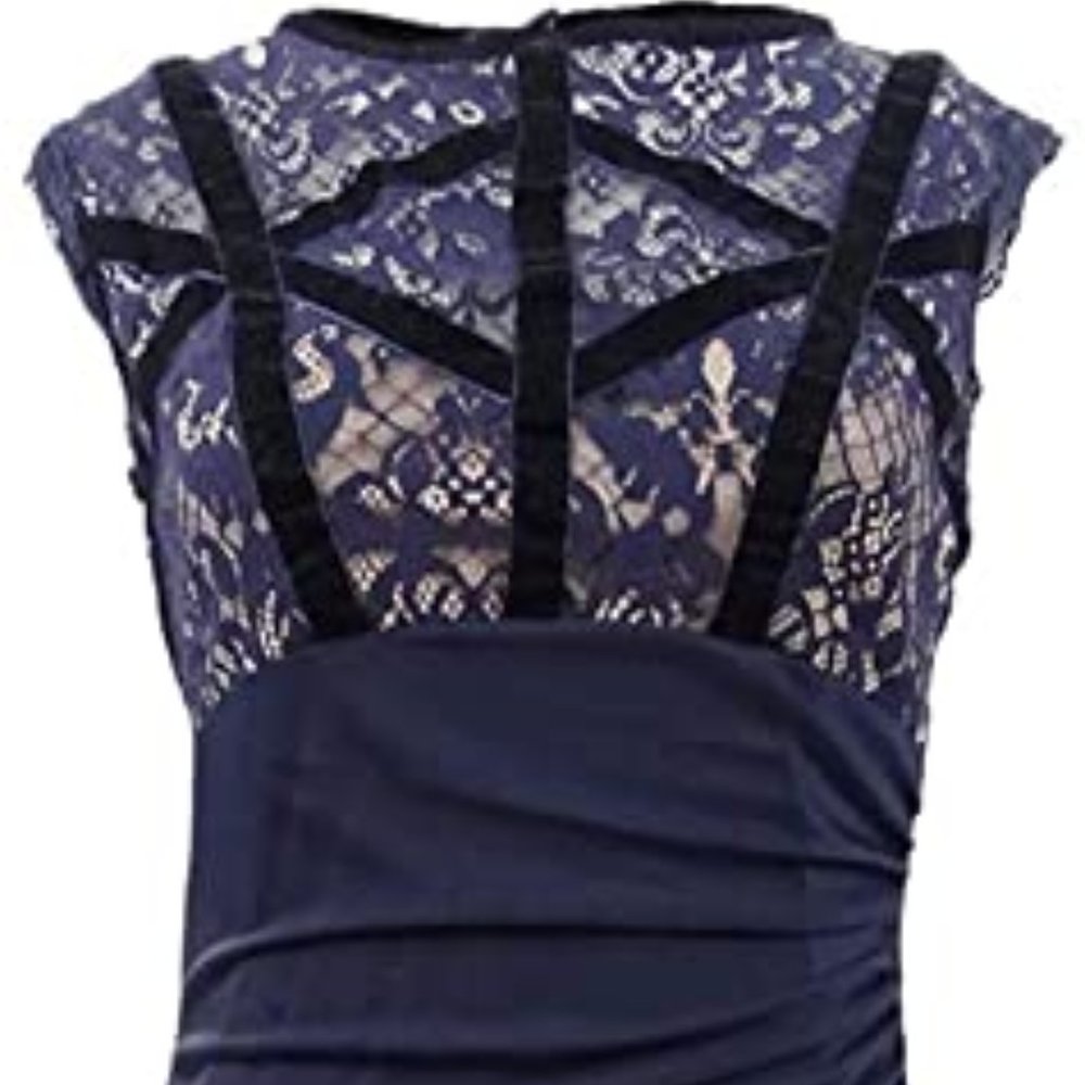 Betsy Adam Petite Ruched Lace-Bodice Gown 6P